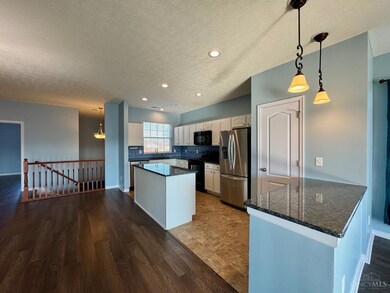 9411 Stoneybrooke, Cincinnati, OH 45231 - photo 5