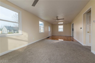 819 Warwick Dr, Sheffield Lake, OH 44054 - photo 6