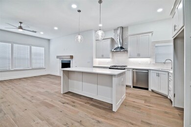 502 W Persimmon St, Rogers, AR 72756 - photo 6