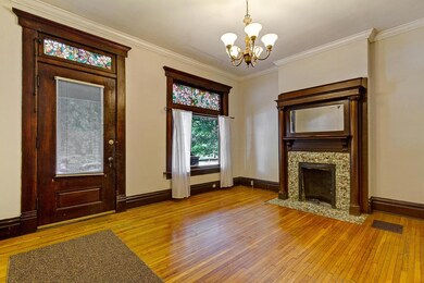 Entry Living Space