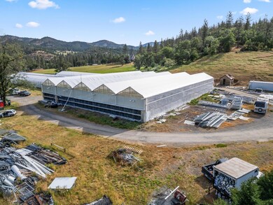 28_3375 little applegate - farm drone -