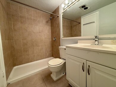 165 Waltham G, West Palm Beach, FL 33417 - photo 5