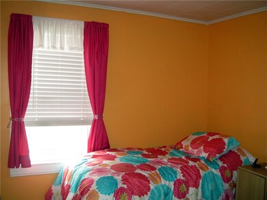 138 Bay View Ave, Bristol, RI 02809 - photo 4