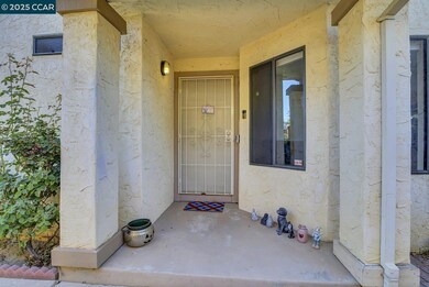 2813 Carob St, Antioch, CA 94509 - photo 3