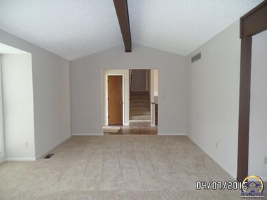 3201 SW Belle Ave, Topeka, KS 66614 - photo 4