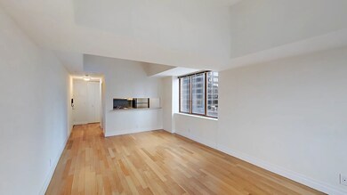unlisted-address, New York, NY 10019 - photo 3
