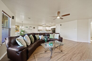 10115 Oak Saddle, San Antonio, TX 78254 - photo 7
