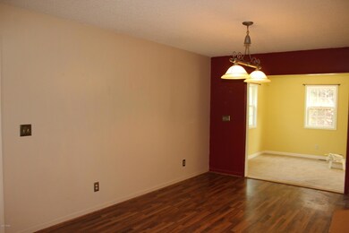 556 Taylor Rd, Juliette, GA 31046 - photo 4