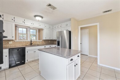 713 Toni Dr, Hurst, TX 76054 - photo 6