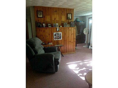 936 Chopmist Hill Rd, North Scituate, RI 02857 - photo 5