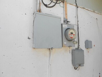 2221 Gold Ave, El Paso, TX 79930 - photo 5