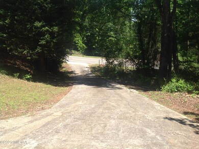 156 Henderson Rd, Macon, GA 31217 - photo 2