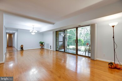 7804 Inverton Rd unit T2, Annandale, VA 22003 - photo 6