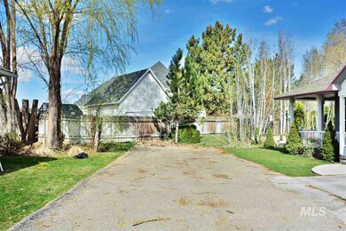 1100 Heckathorn Place, Nampa, ID 83686 - photo 4