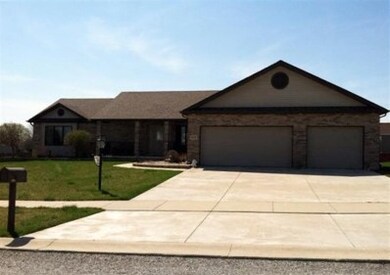 9100 Drake Dr, Saint John, IN 46373 - photo 4