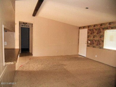 023-339253 - family room 2