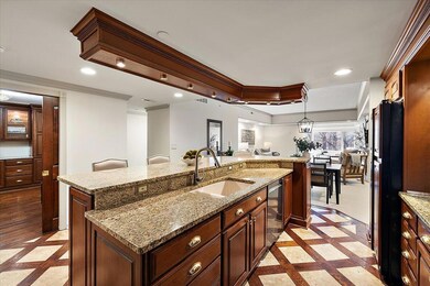 23-505 E Huron -22