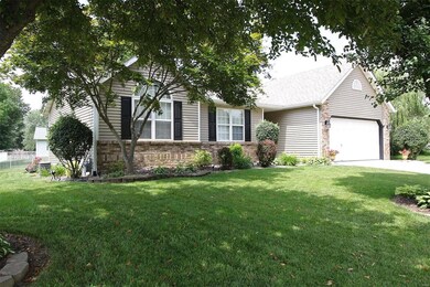 812 Woodland Dr, Maryville, IL 62062 - photo 4