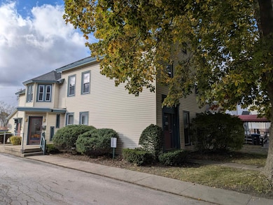 71 Grove St, Rutland, VT 05701 - photo 2