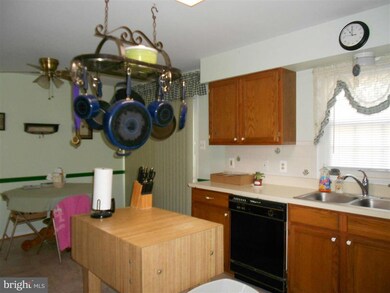 218 Edridge Way, Catonsville, MD 21228 - photo 5