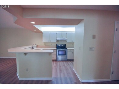 5064 Foothills Dr unit F, Lake Oswego, OR 97034 - photo 7