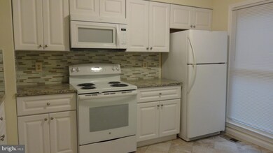 4228 Red Maple Ct, Burtonsville, MD 20866 - photo 2