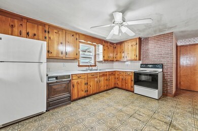 35 Stillwater Rd, Methuen, MA 01844 - photo 7