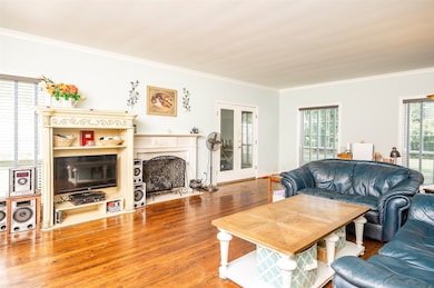 2000 Austin St, Bay City, TX 77414 - photo 5