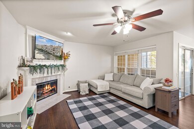 9284 Cardinal Forest Ln unit 101, Lorton, VA 22079 - photo 4