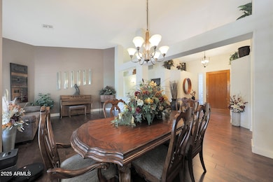 3885 E Culumber St Gilbert, AZ 85234 For