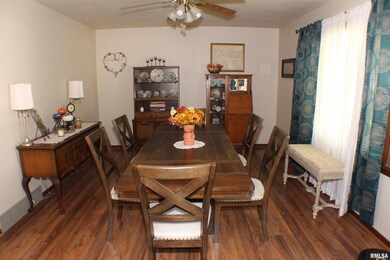 2817 2nd St, Moline, IL 61265 - photo 3