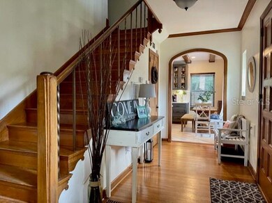 1124 11th St N, Saint Petersburg, FL 33705 - photo 3