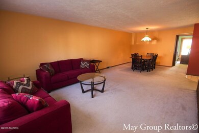 592 Gardenview Dr SW unit 147, Byron Center, MI 49315 - photo 2