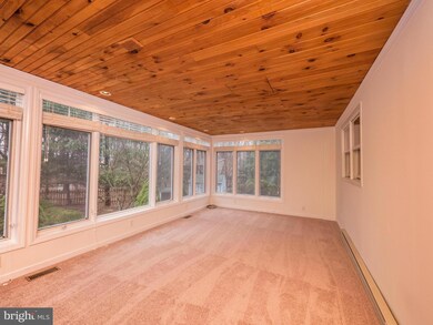 9908 Jonathan Dr, Dunkirk, MD 20754 - photo 7