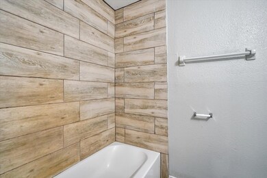 5117 Lavender St unit 5193, Houston, TX 77026 - photo 3