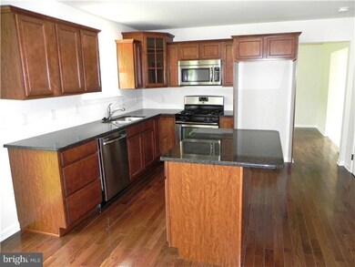 904 Nottingham Rd, Pottstown, PA 19465 - photo 5