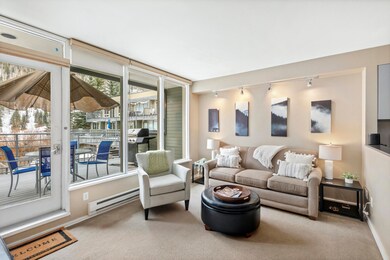 Living Room (1)