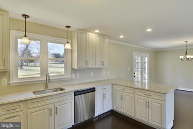 14005 Lewisdale Rd, Clarksburg, MD 20871 - photo 4