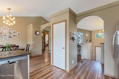 Inside-Spokane-Alfalfa Loop-4