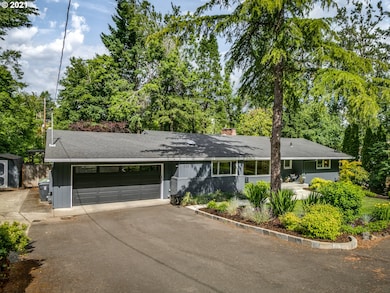 1585 Patton Rd, Lake Oswego, OR 97034 - photo 2