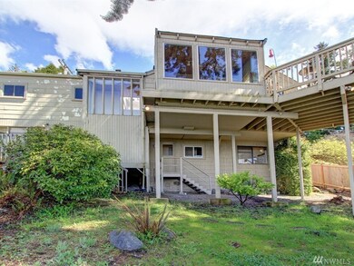 18306 Olympic View Dr, Edmonds, WA 98020 - photo 2