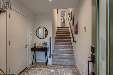 Entry Left garage-up to main