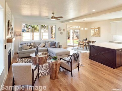 2488 N Lydia Loop, Hubbard, OR 97032 - photo 4