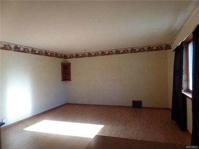 Living room measures 14 x14