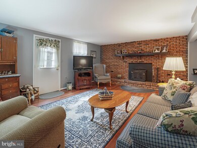 1233 Pouder Rd, Sykesville, MD 21784 - photo 4