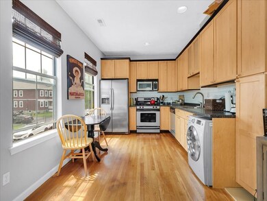 164 Ashmont St unit 1, Dorchester Center, MA 02124 - photo 3