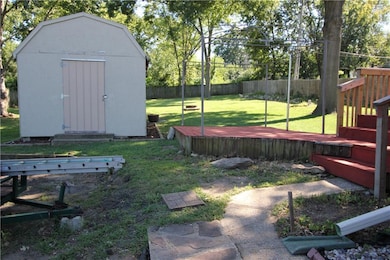 9809 E 25th St S, Independence, MO 64052 - photo 5