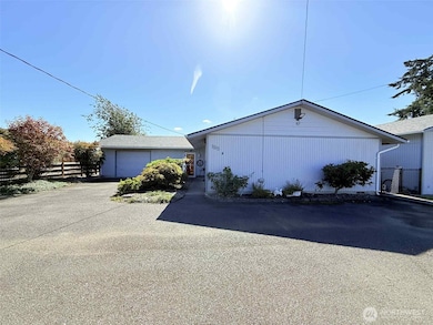 1515 W Waldrip St, Elma, WA 98541 - photo 2