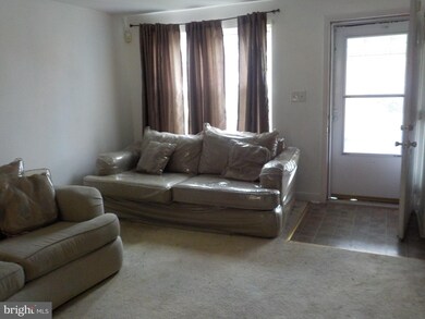 4305 Eldone Rd, Baltimore, MD 21229 - photo 2