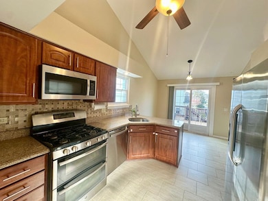 612 Orrington Ct unit 1, Lake Zurich, IL 60047 - photo 6